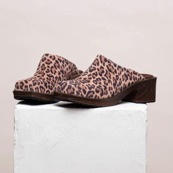 Calou Of Stockholm Edla Leo Soft Clogs NEW - Picture 1 of 8